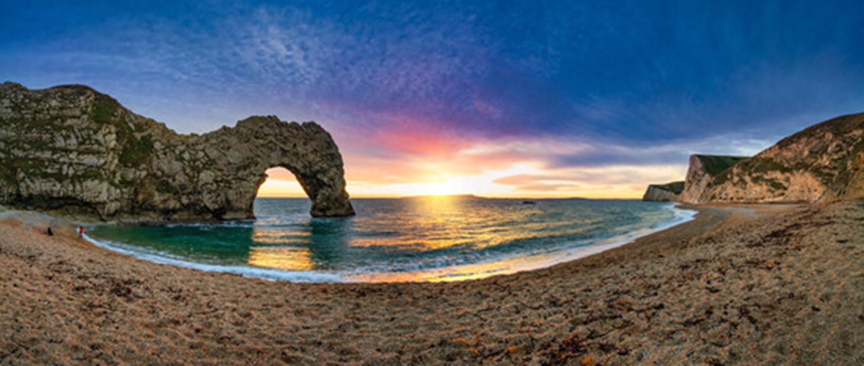 Dorset sunset over the sea